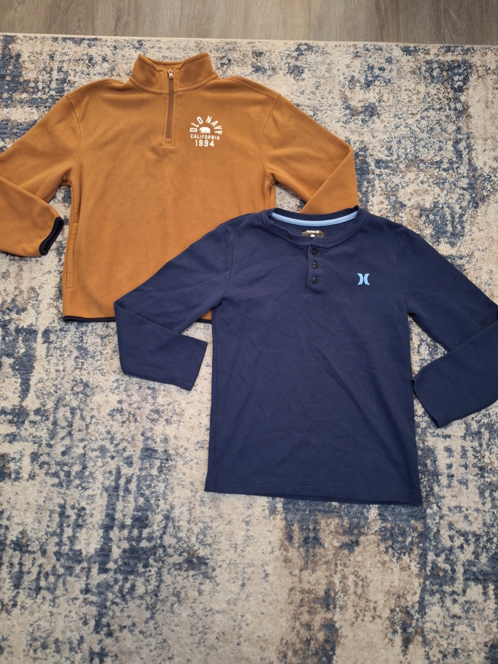 Old Navy Fleece & Hurley Thermal Henley (Set of 2)- Boys Size 10/12 Tops Bundle